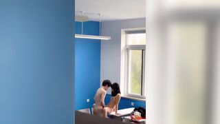 má hai em học sinh lén lút chịch nhau khi trong lớp không có ai