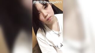 Lần đầu cho nhỏ bạn thân nuốt tinh, cứ ngậm mãi k dám nuốt