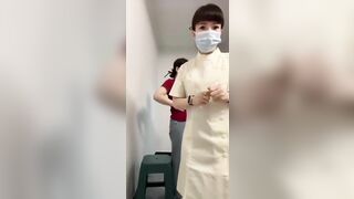 Nữ y tá tiêm thuốc vào mông đít bệnh nhân quay video 1 cách công khai.