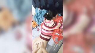 Sốt quá cao gọi bác sĩ tiêm tại nhà bác sĩ yêu cầu cô tụt hết hẳn quần ra mới tiêm.