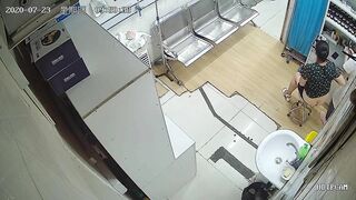 Bệnh viện đặt cam quay lén các bệnh nhân nữ tụt quần lộ mông tiêm thuốc.