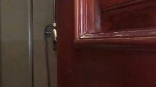 Gái dâm vú to lồn múp vừa tắm vừa khoe hàng dâm đãng phần 1