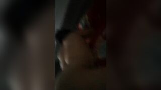 Đang đụ mà sipper giao hàng đành phải ck cho sipper vì bận sướngg