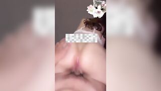 Em người mẫu cưỡi ngựa mà nhún nhanh quá làm anh xuất trong mất rồi