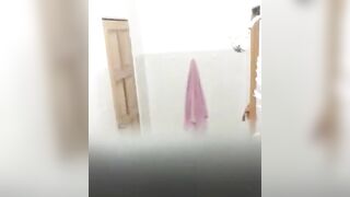 Hú hồn chym én bị phát hiện quay lén,mặt lồn tái méc xanh như tàu lá