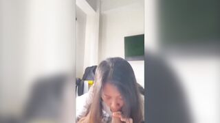 Bạn dâm đi đâu nó cũng đòi bú cu người yêu thì không bú