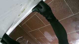 Quay lén wc nữ p9
