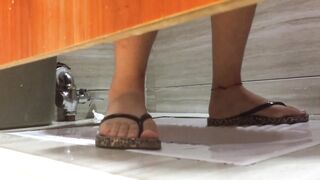 Quay lén wc nữ p14