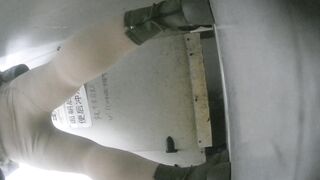 Quay lén wc nữ p22