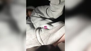 Em ra giữa đường cởi đồ nghịch bướm như chỗ không người sướng quá em đái luôn