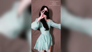 E Gái Xinh Loli mình dây nhảy khiêu dâm Lộ Vú Lồn ko lông nứng vcl ra