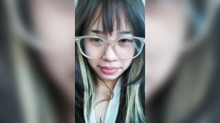 Trà My k10 tuy vú nhỏ nhưng lồn thì nhiều nước