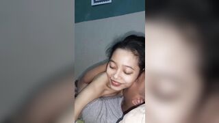 Gái bầu vẫn đi nhận khách địt vừa ôm bụng vừa cưỡi cặc