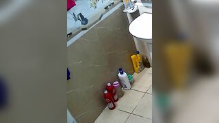 Chị gv tắm 2
