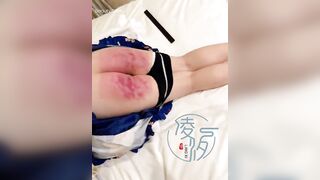 Màng đánh ghen cực bạo, vợ đánh đít nhân tình của chồng đến đỏ hỏn.