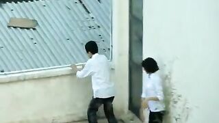 quay lén hsinh c3 thpt đống đa lén lên sân thượng hôn hít