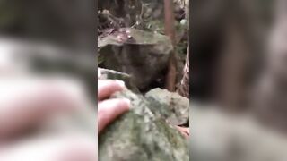 Đi tắm suối con được địt em dân tọc hàng ngon dâm đãng