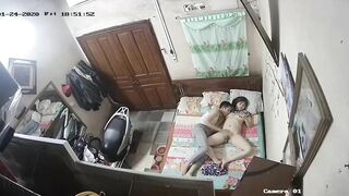 Cháu trai 17 tuổi số hưởng được dì họ 30 tuổi cho bú vú và móc lồn.