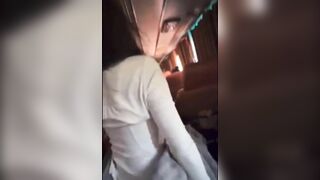 Lén cho cháu vợ cưỡi ngựa trên xe đò đi Đà Lạt