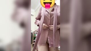 chị máy bay 1995 chưa chồng đi làm về là chị lại nứng lồn
