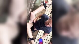 Nhà vệ sinh công cộng bên trời Âu nơi đàn bà là bồn chứa còn đàn ô liên tục xã tinh
