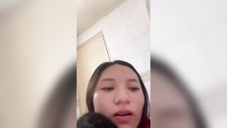 Địt chị họ 2k7 xinh dâm mông to lồn khít