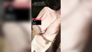 Vãi, Em Gái Xinh Vú To Khoe vú say Lưng Công Nhân Ở giữa đường