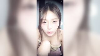 Phiên livetream của idol tiktok Lan Anh vú bự,mãi mà chưa thấy cởi đồ ra show #2