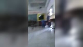 Phát hiện chú bảo vệ địt em sinh viên đại học trong lớp