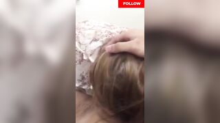 Clip Sex Vợ đi làm về là vạch quần bú cu chồng liền