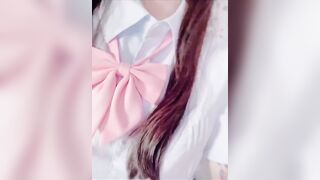 Gái mới lớn thủ dâm lồn nhiều nước lắm 13