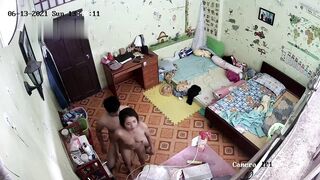 Hackcamera Con đực Muốn Ngủ , Con Mái Thì Không Cho
