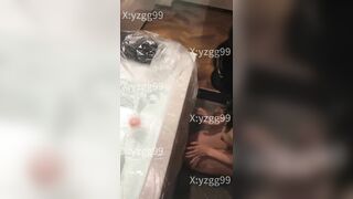 “Vợ tôi dâm lắm, các anh có thể coi cô ấy như chó mà chơi.”