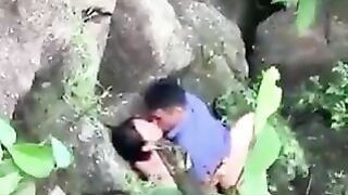 Đi bắt rắn con gặp cảnh này nứng hết cả cặc dâm đãng