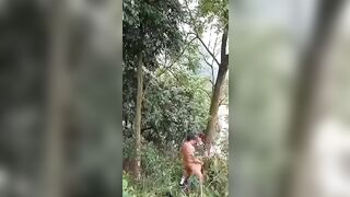 Rủ em lên rừng hái nấm