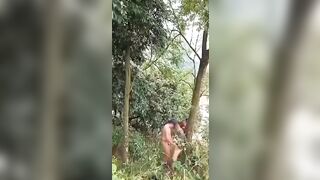Rủ em lên rừng hái nấm