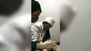 Hiến tinh lâu ra nên được bé y tá bú cu