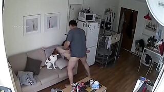 đang xem cam phát hiện bà chị họ dẫn trai về địt