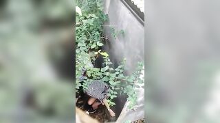 phát hiện em học sinh cho trai địt ở sau nhà