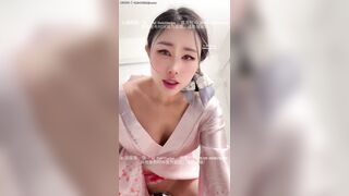 Lần Đầu Mặc Kimono Ko mặc quần lót, Gái Xinh Vú To Ko lông Bị Lút Cán Djt rên rỉ tê