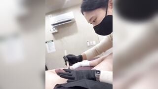 Đi Wax lông cu, Được Nhân viên Loli mình dây Sờ chim nứng vcl