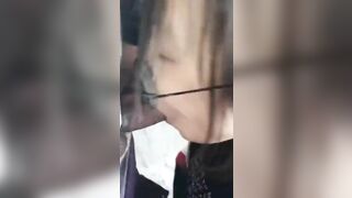 Em út 18 tuổi tan học trong hành lang cho giáo viên chủ nhiệm oral sex, ..