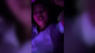 Vừa cưới xong cj vợ chơi chơi còn quay clip gửi chồng xem