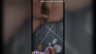 Chồng bạn thân quay làm kỉ niệm