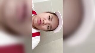 Chị đồng nghiệp móc lồn thủ dâm cho trai xem dâm đãng kích thích