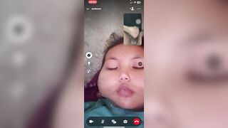 em ngiu thic xem bắn tin