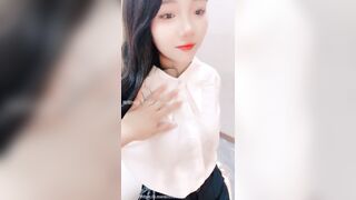 Địt nhau thác loạn tập thể cùng lũ bạn thân dâm bắn tinh đầy lồn