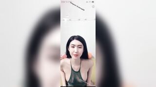 Lồn em nhi hậu giang...không lông vànthâm vl