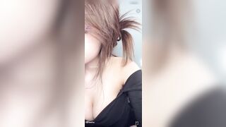 Rửa mắt cùng idol tiktok Lan Anh xinh iu từng lộ clip bán dâm giờ đi live app này #2