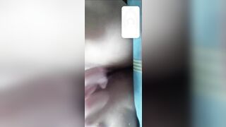 Nhã An 2k10 chán call với người yêu, call luôn với thằng bạn thân
